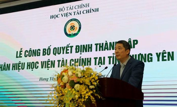 Thứ trưởng Bộ Tài chính Cao Anh Tuấn phát biểu tại buổi lễ.
