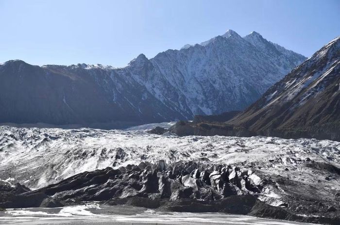 Vùng núi Hindu Kush của Afghanistan. (Ảnh: Reuters)