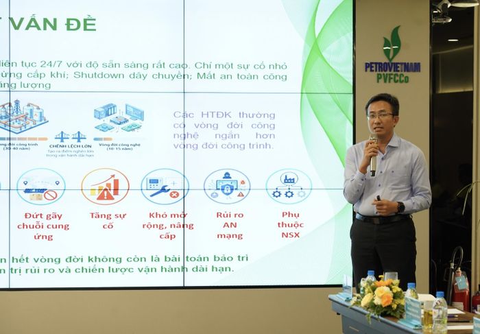 Ông Hoàng Hải Thành - Phó Giám đốc Khí Đông Nam, đại diện PV GAS trình bày tham luận “Giải pháp kiểm soát, nâng cao độ tin cậy thiết bị hệ thống điều khiển hết vòng đời: Thực trạng, giải pháp và thách thức".