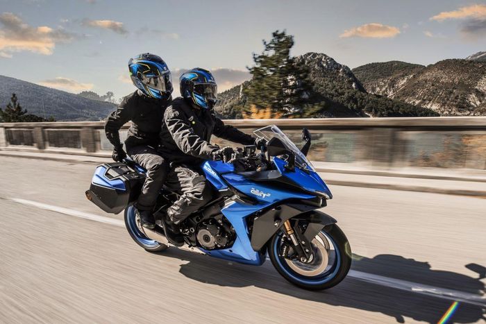 Suzuki GSX-S1000GT trở thành lựa chọn hấp dẫn cho những ai muốn vừa đi xa, vừa tận hưởng cảm giác lái thể thao. Ảnh: Suzuki
