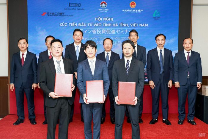 Lãnh đạo tỉnh chứng kiến biên bản ghi nhớ hợp tác giữa Công ty TNHH Thương mại và Dịch vụ Vận tải Viết Hải và Công ty TNHH TBM - Nhật Bản nhân chuyến công tác tại Nhật Bản vào tháng 5/2026.