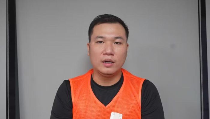 Một trong số 51 đối tượng bị tạm giam để điều tra về hành vi lừa đảo chiếm đoạt tài sản. Các đối tượng còn có hành vi chuẩn bị sẵn hồ sơ giải thể doanh nghiệp nhằm sẵn sàng đối phó với cơ quan Công an và khiếu nại của khách hàng. (Ảnh: PV/Vietnam+)