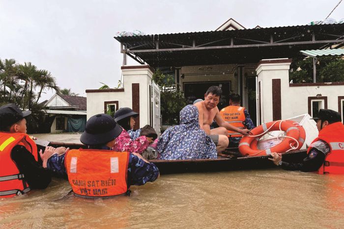 Cứu hộ, cứu nạn là mệnh lệnh không lời, nhiệm vụ chiến đấu trong thời bình của cán bộ, chiến sĩ Hải đoàn 32