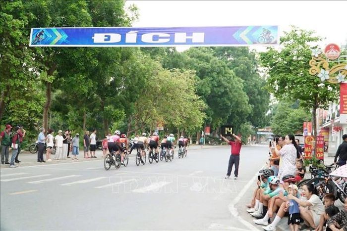 Giải đấu quy tụ hơn 150 vận động viên xuất sắc đến từ 15 câu lạc bộ mạnh trên toàn quốc. Ảnh: TTXVN phát