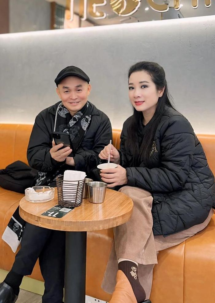 Thanh Thanh Hiền và Xuân Hinh là đôi bạn thân thiết cả trong công việc lẫn cuộc sống.
