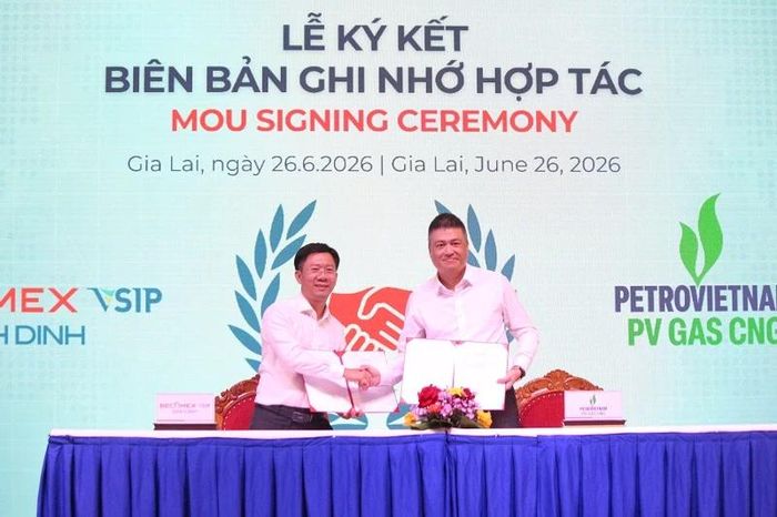 Becamex Bình Định và CNG Việt Nam ký kết biên bản ghi nhớ hợp tác, mở hướng phát triển giải pháp năng lượng sạch tại Khu công nghiệp Becamex VSIP Bình Định.