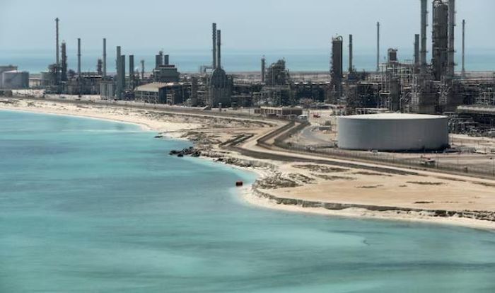Toàn cảnh nhà máy lọc dầu và cảng xuất khẩu dầu Ras Tanura của Saudi Aramco tại Saudi Arabia, chụp ngày 21/5/2018. Ảnh tư liệu: Reuters/Ahmed Jadallah.