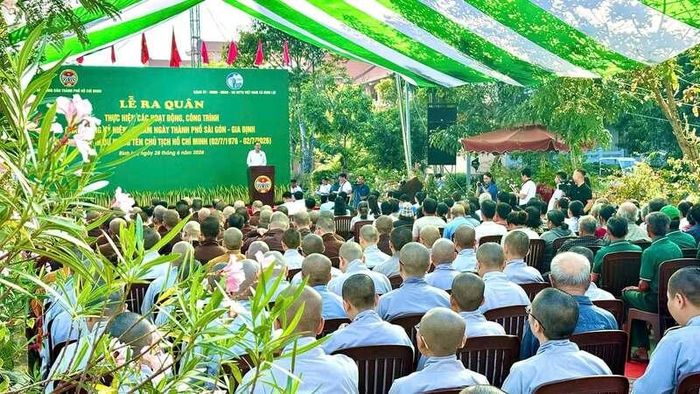 Lễ ra quân thực hiện các công trình chào mừng kỷ niệm 50 năm Ngày Thành phố Sài Gòn - Gia Định chính thức, vinh dự mang tên Chủ tịch Hồ Chí Minh tại xã Bình Lợi. Ảnh: Mặt trận Tổ quốc TP. Hồ Chí Minh