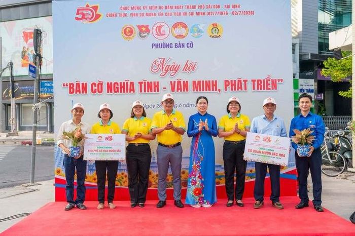 Tại phường Bàn Cờ cũng đã diễn ra Ngày hội “Bàn Cờ nghĩa tình - Văn minh, phát triển” trong ngày 28/6. Ảnh: Mặt trận Tổ quốc TP. Hồ Chí Minh