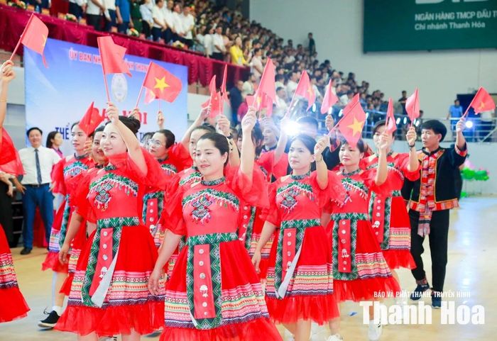 Phần diễu hành, biểu dương lực lượng, thể hiện tiềm năng, thế mạnh, khát vọng bay cao, vươn xa của thể thao Thanh Hóa trên tinh thần “Thể thao đoàn kết - trung thực - cao thượng”, đồng thời, còn là dịp để giới thiệu bản sắc văn hóa - thể thao độc đáo của cộng đồng các dân tộc anh em đang sinh sống trên các vùng miền ở Thanh.