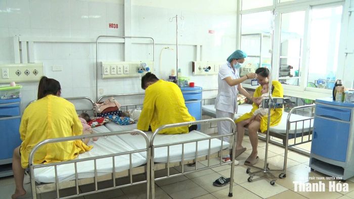 Tại Bệnh viện Nhi Thanh Hóa, trẻ nhập viện tăng gần 30%.