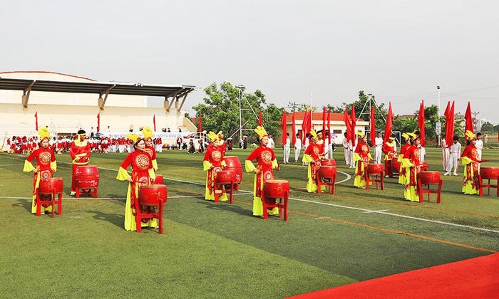  Màn trống hội tại Đại hội. 