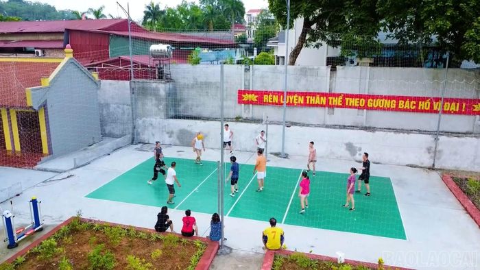 Những gia đình nhiều thế hệ đang góp phần giữ gìn nếp nhà, vun đắp khu dân cư đoàn kết, văn minh.