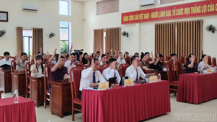 100% đại biểu có mặt tại hội nghị thống nhất thông qua các nội dung của dự thảo đề án.