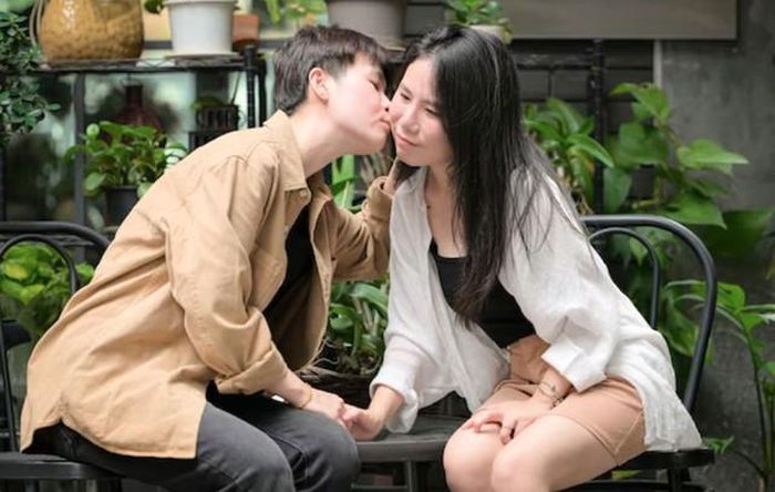 Trong chuyện tình cảm, Nhân Mã vẫn giữ được sự hồn nhiên như một đứa trẻ. Ảnh minh họa