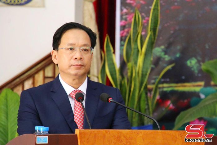 Đồng chí Hoàng Văn Nghiệm, Ủy viên Ban Chấp hành Trung ương Đảng, Bí thư Tỉnh ủy, Trưởng Đoàn đại biểu Quốc hội tỉnh Sơn La, phát biểu tại buổi lễ.