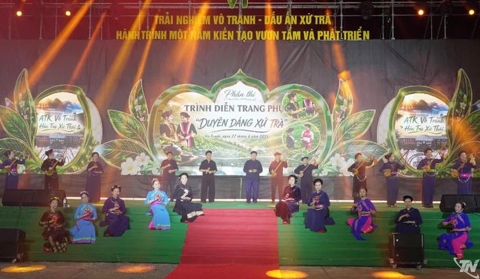 Một tiết mục văn nghệ tại chương trình.