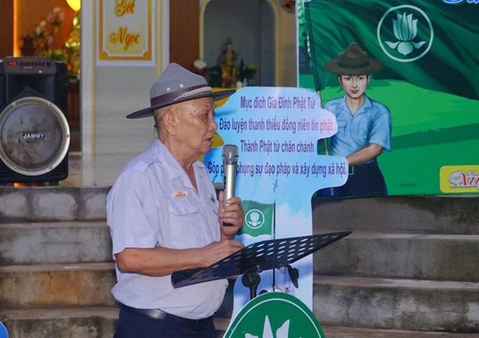 Huynh trưởng cấp Tấn Như Long - Nguyễn Đức Vinh huấn từ