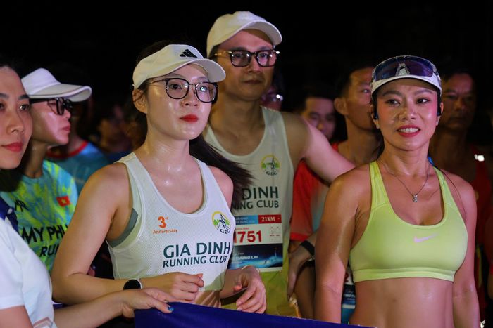 Giải chạy thu hút nhiều nữ runner tham gia.