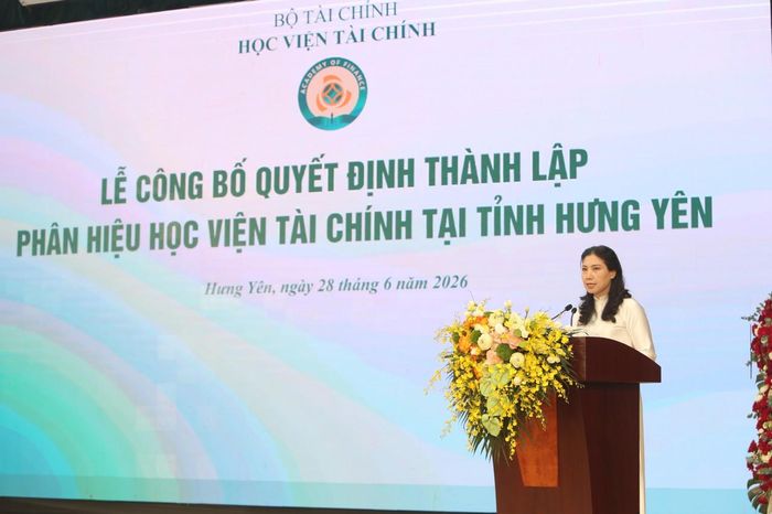 Giám đốc Phân hiệu, PGS. TS Nguyễn Thị Bích Điệp phát biểu. Ảnh: Đức Minh