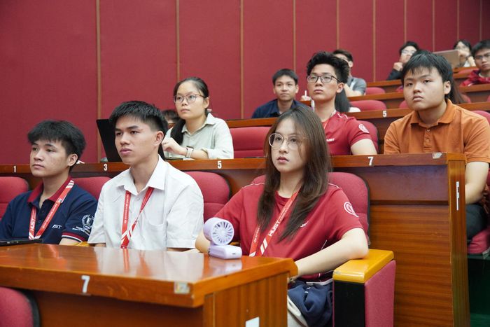 Sinh viên tham dự Hội thảo. Ảnh: Trọng Nghĩa