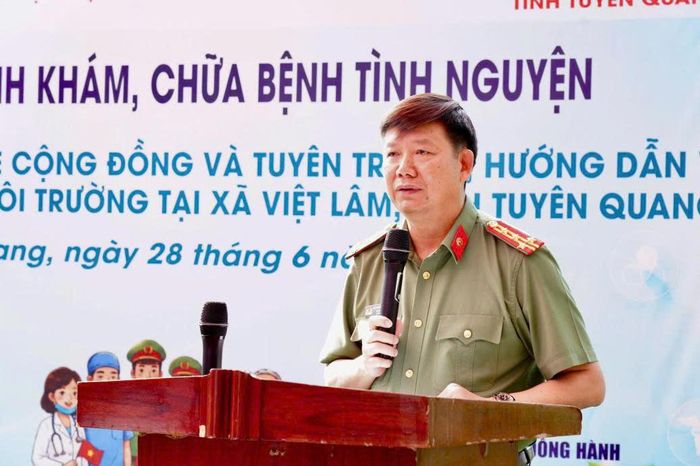 Ủy viên Ban Thường vụ Đảng ủy, Phó Giám đốc Công an tỉnh Đại tá Hoàng Văn Mạnh phát biểu tại chương trình.