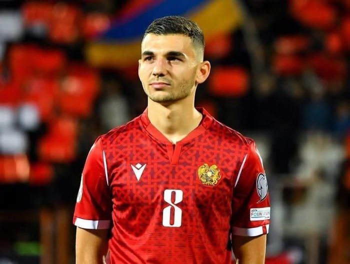 Spertsyan được kỳ vọng nâng tầm tuyến giữa của Al Ahli mùa giải mới