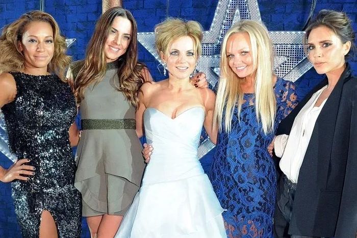 Victoria Beckham và các thành viên Spice Girls vẫn giữ tình bạn sau nhiều năm. (Ảnh: GettyImages).