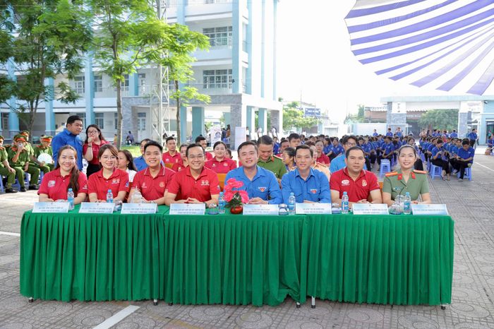 Đại biểu tham dự chương trình