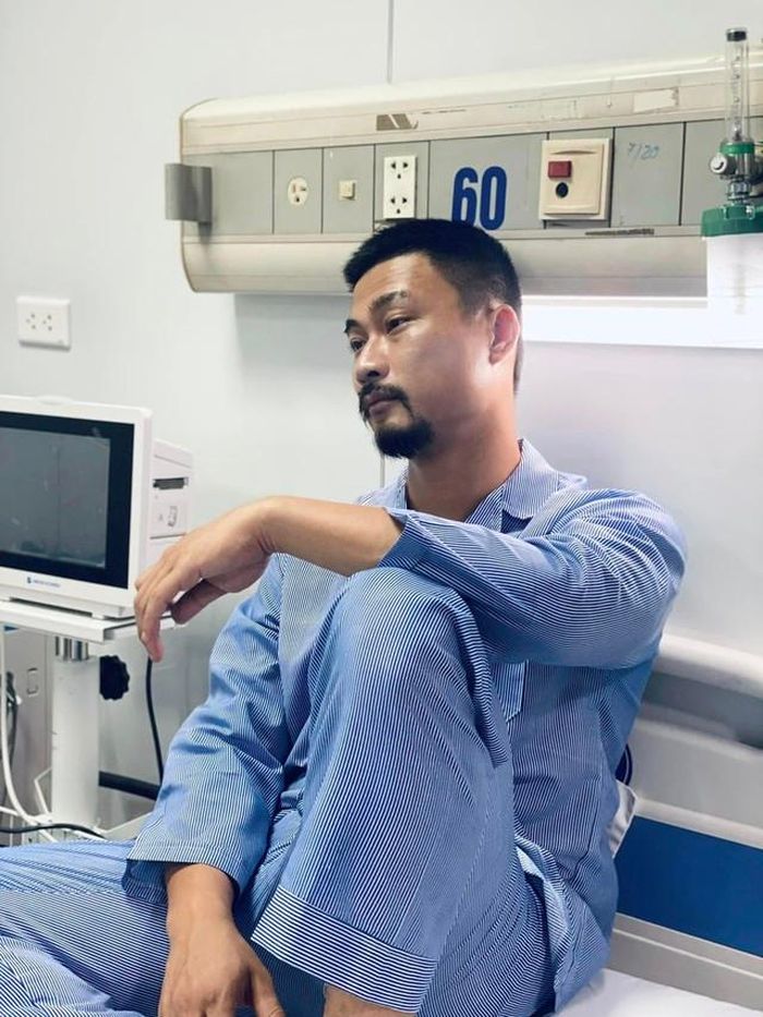 Từ một diễn viên chuyên vai phụ, Duy Hưng dần khẳng định mình với các vai chính nặng ký mang nhiều màu sắc khác nhau. Với vai Trí trong "Người một nhà", Duy Hưng đã giành giải Nam diễn viên chính xuất sắc nhất thể loại phim truyền hình tại Cánh diều vàng 2024.
