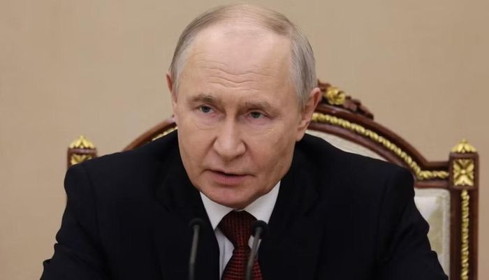 Theo ông Putin, một trong những nội dung đáng chú ý là hai bên ngừng tiến hành các cuộc tập kích tầm xa nhằm vào lãnh thổ của nhau.