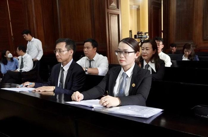  Trong lộ trình hiện thực hóa mục tiêu xây dựng TP.HCM và Đà Nẵng trở thành các Trung tâm Tài chính Quốc tế (IFC), một nhân tố then chốt, đóng vai trò huyết mạch cho sự vận hành an toàn của các định chế tài chính này chính là nguồn nhân lực luật sư chất lượng cao. Ảnh: TRẦN LINH 