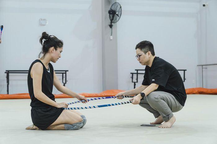  Lồng ghép trong câu chuyện, nữ đạo diễn Trân Trần muốn gửi gắm đến khán giả thông điệp về tình yêu thương gia đình, tinh thần đồng đội và sự thấu hiểu lẫn nhau. Đó mới chính là những nét đẹp và giá trị đích thực mà thể thao mang lại. 