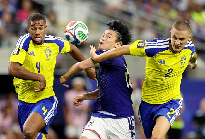  Ayase Ueda là một trong những niềm hy vọng lớn của Nhật Bản trước hàng thủ Brazil. 