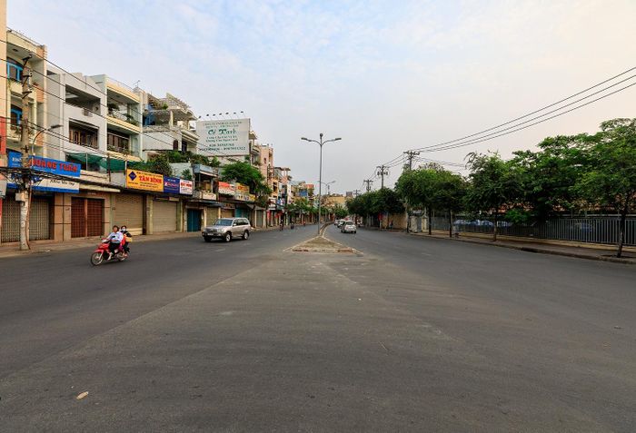  TP.HCM "bình yên đến thế" trong bộ ảnh được ông Hòa thực hiện vào dịp Tết 2017. 