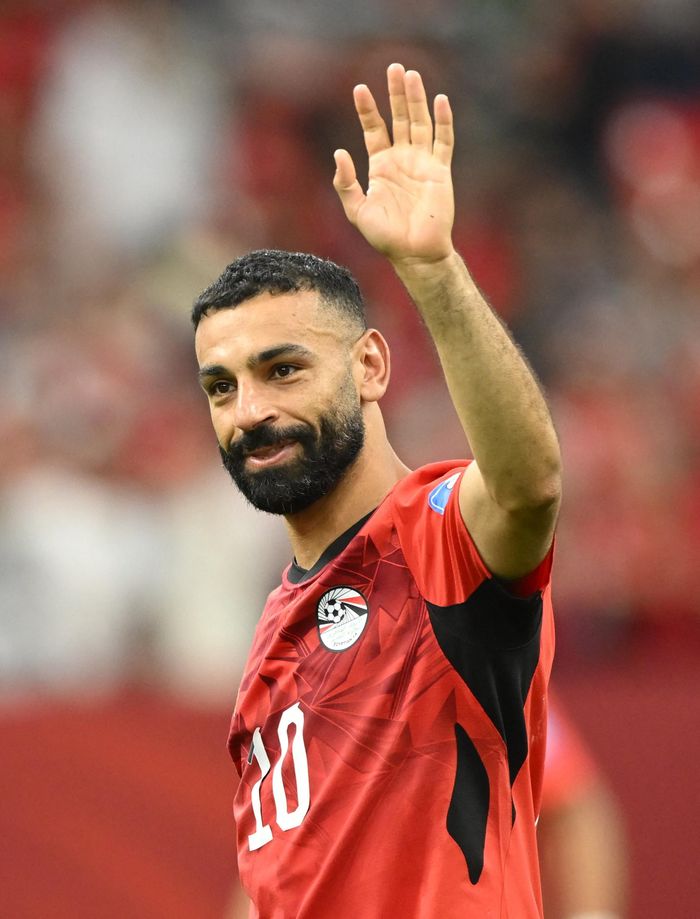 Ngoài việc ghi bàn ở chiến thắng World Cup đầu tiên trong lịch sử của Ai Cập, đội trưởng Mohamed Salah còn có 2 pha kiến tạo, thực hiện 12 đường chuyền đột phá và 72 lần nhận bóng. Những con số này chứng minh rằng anh là "nhạc trưởng" trong chuỗi trận bất bại của Ai Cập.