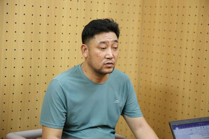 CQĐT lấy lời khai của Nguyễn Đình Giáp. Ảnh: CAHT