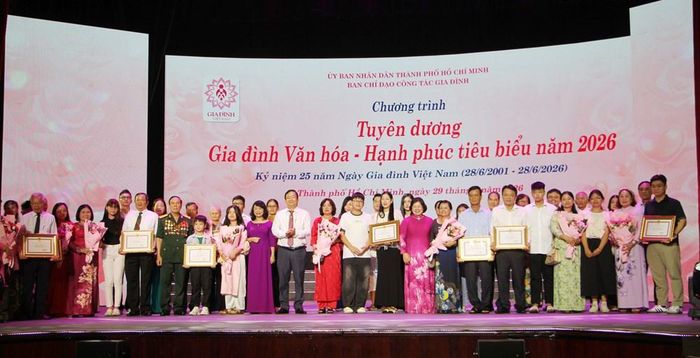 Tuyên dương các gia đình Văn hóa - Hạnh phúc tiêu biểu năm 2026