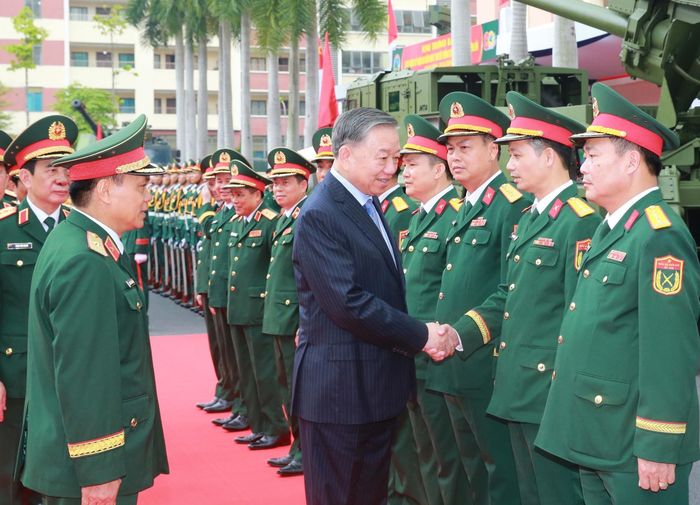 Tổng bí thư, Chủ tịch nước Tô Lâm với các đại biểu. Ảnh: Trọng Đức - TTXVN