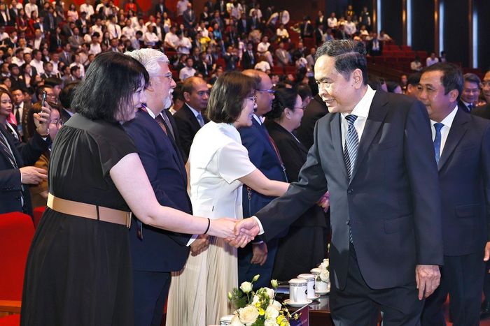Chủ tịch Quốc hội Trần Thanh Mẫn với đại biểu dự Hội nghị. Ảnh: Doãn Tấn - TTXVN
