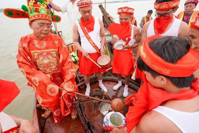 Trải qua nhiều thế kỷ, nghi thức rước nước vẫn được cộng đồng gìn giữ nguyên vẹn, góp phần bảo tồn và phát huy giá trị di sản văn hóa truyền thống của Thăng Long - Hà Nội
