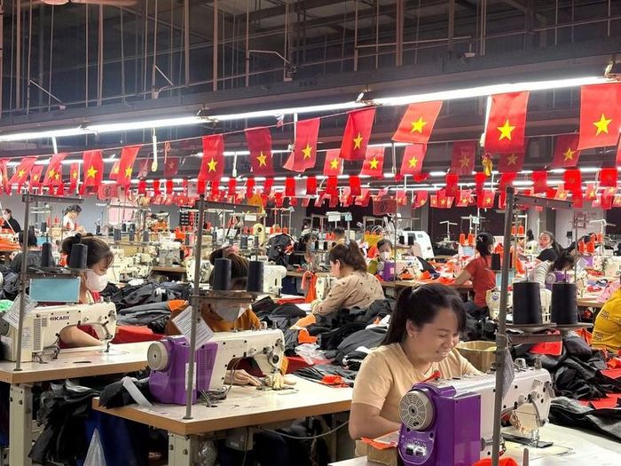 Một nét văn hóa bền bỉ làm nên bản sắc của Thành phố mang tên Bác trong nửa thế kỷ qua là tinh thần nghĩa tình và mục tiêu chất lượng sống của người dân phải trở thành thước đo cao nhất của mọi chính sách phát triển.