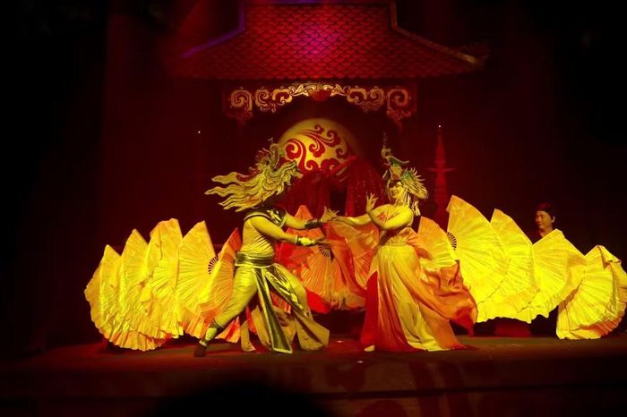 Hình ảnh Rồng Phượng uy nghiêm mở màn vở diễn "Cảm xúc Long Thành".