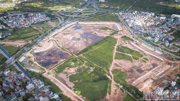 Hạng mục đào lòng hồ đã đạt 60% khối lượng, có thể huy động tích nước chống ngập khi cần thiết.