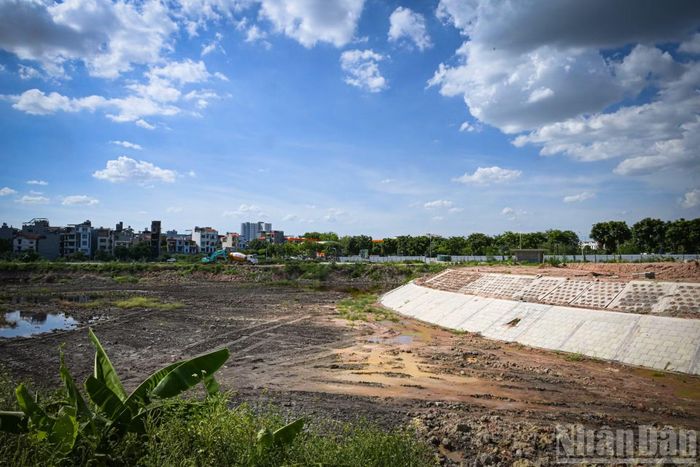 Dự kiến, dự án xây dựng tuyến mương Việt Hưng-Cầu Bây và hồ điều hòa Cự Khối sẽ hoàn thành vào quý I năm 2027.