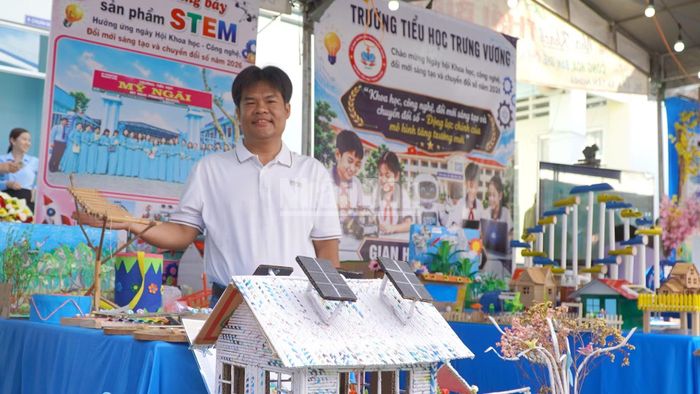 Trưng bày các sản phẩm STEM, mô hình nghiên cứu khoa học, các giải pháp phần mềm sáng tạo.
