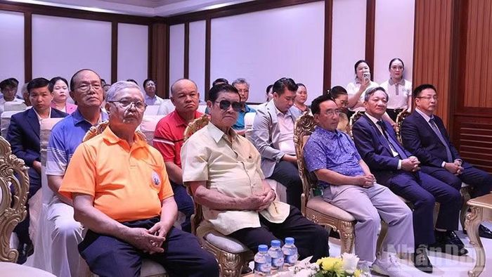 Các đại biểu tham dự lễ ký kết. (Ảnh: DUY TOÀN)