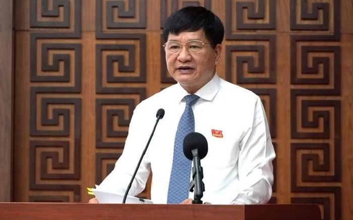Đồng chí Lê Thành Đô, Phó Bí thư Thường trực Tỉnh ủy, Chủ tịch Hội đồng nhân dân tỉnh Điện Biên phát biểu chỉ đạo tại kỳ họp thứ 3.