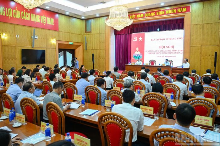 Quang cảnh Hội nghị sơ kết công tác 6 tháng đầu năm và triển khai nhiệm vụ trọng tâm 6 tháng cuối năm của Ban Chỉ đạo 35 Trung ương. (Ảnh: DUY LINH)