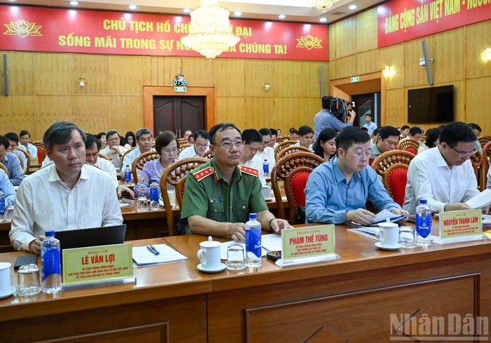 Các đại biểu dự Hội nghị sơ kết công tác 6 tháng đầu năm và triển khai nhiệm vụ trọng tâm 6 tháng cuối năm của Ban Chỉ đạo 35 Trung ương. (Ảnh: DUY LINH)